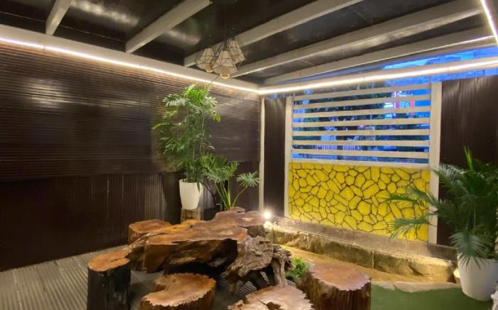 Nha Cua Bot (House Of Bot) – 5BR 4BA in DaLat