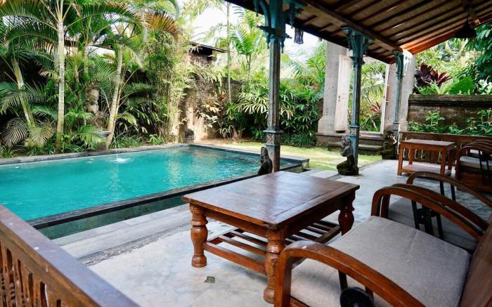 Serene Balinese - Mezanine villa in Ubud