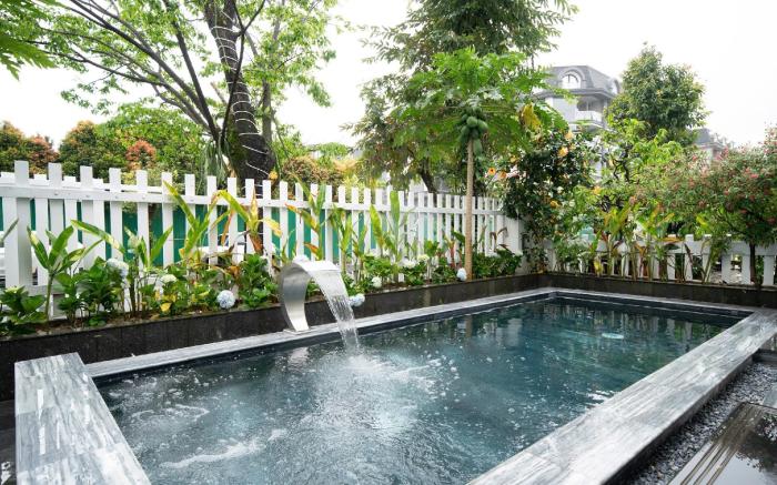 DELUXE VILLA II . 5 phòng ngủ trung tâm tp