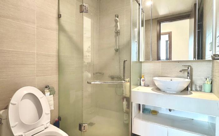 Delux Two Bedroom Apartment In City Center