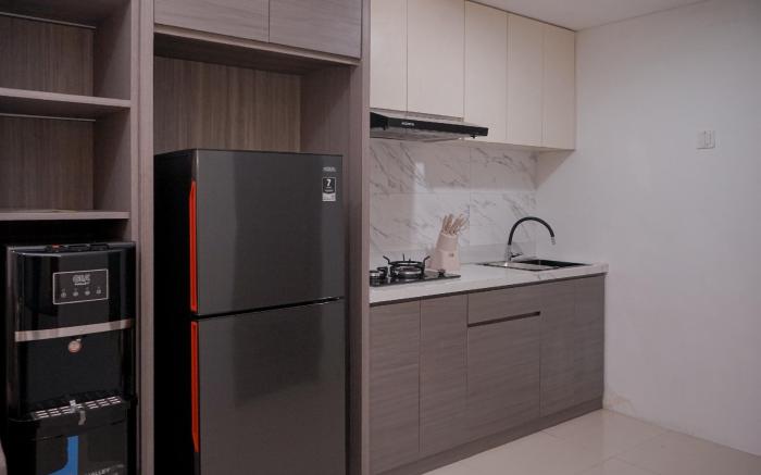 Cozy Stay Studio Tamansari Bintaro Apt By Travelio