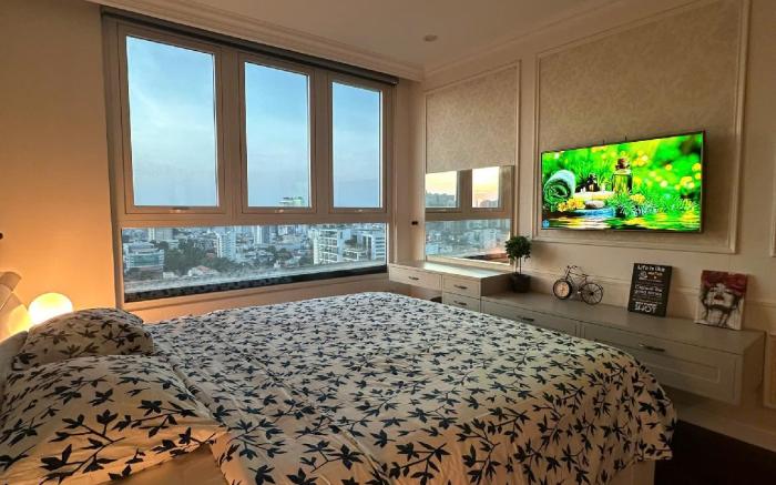 Luxury 2-bedrooms apartment.