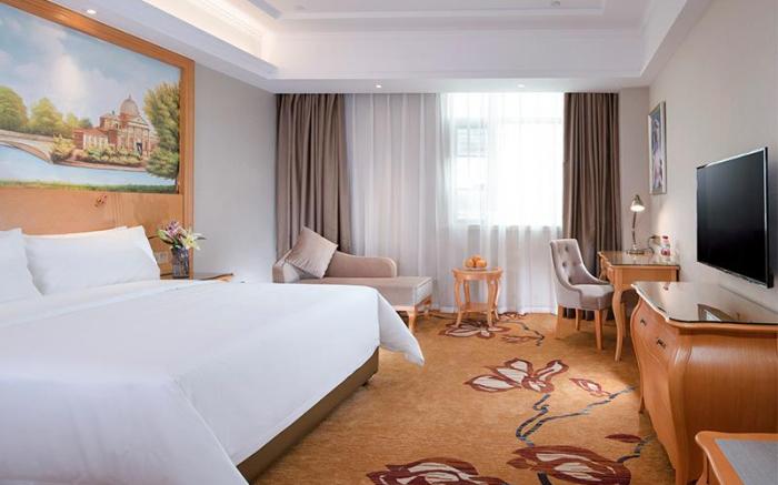 Vienna International Hotel Guangzhou Zengcheng Development Zone Light Rail Station