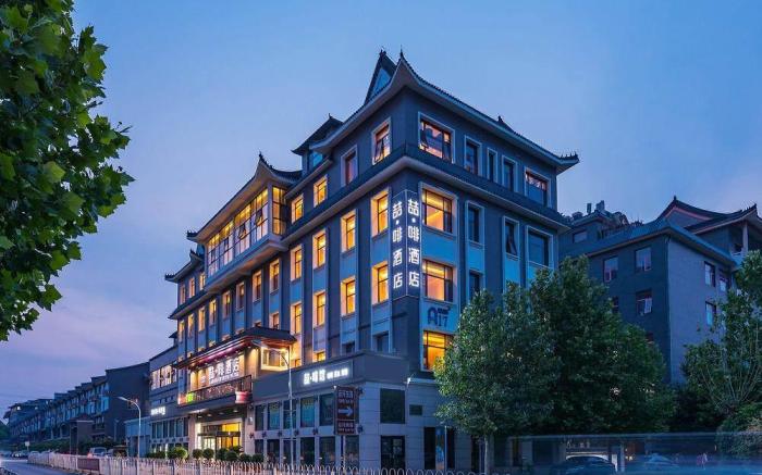 James Joyce Coffetel Beijing Guomao Sihui East Metro Station