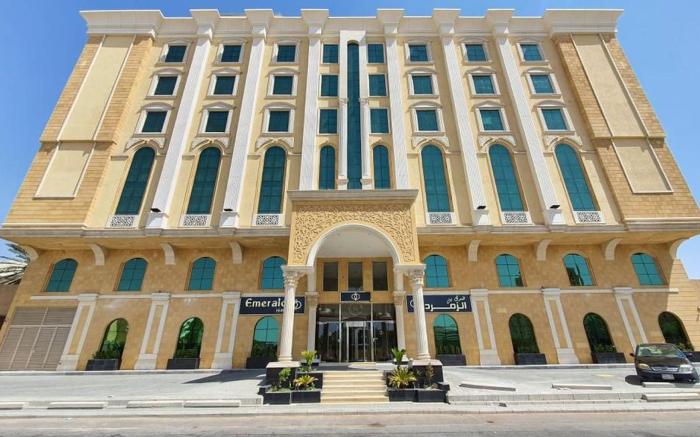 Dancenter Emerald Near Jeddah Corniche