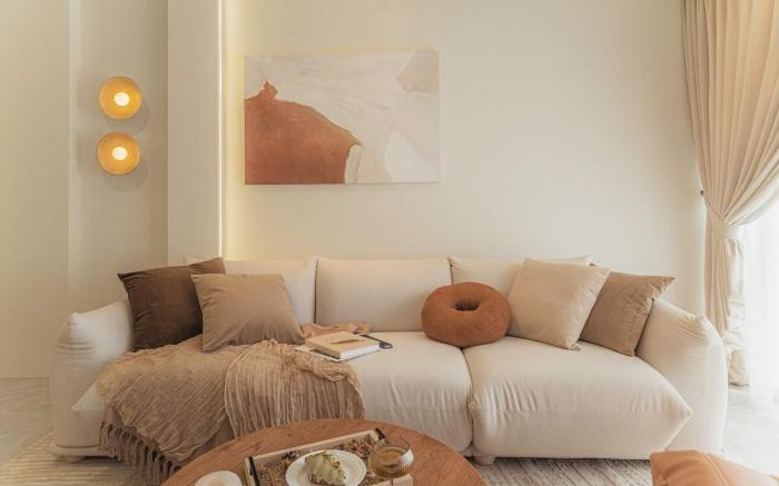 Soft Amber Glow: Cozy Retreat