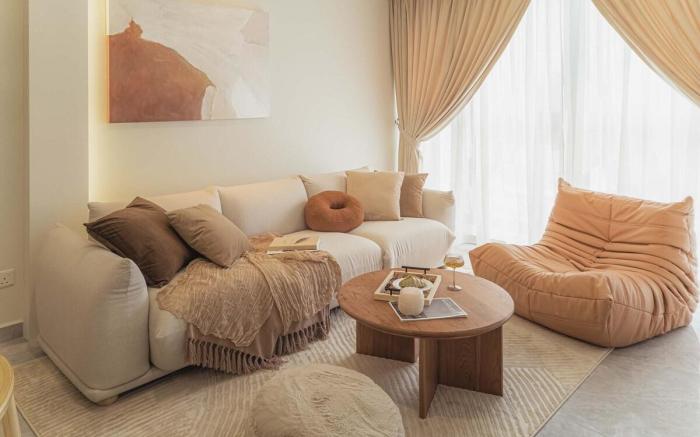 Soft Amber Glow: Cozy Retreat