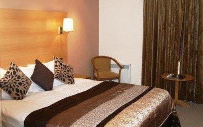 Halo Crowwood Hotel Glasgow
