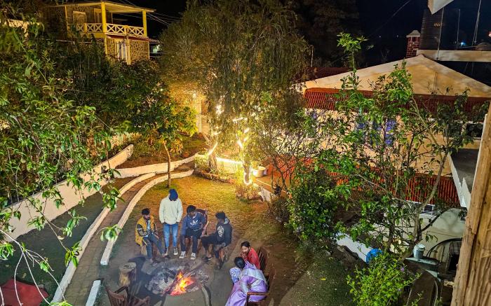 VIBE INN KODAI
