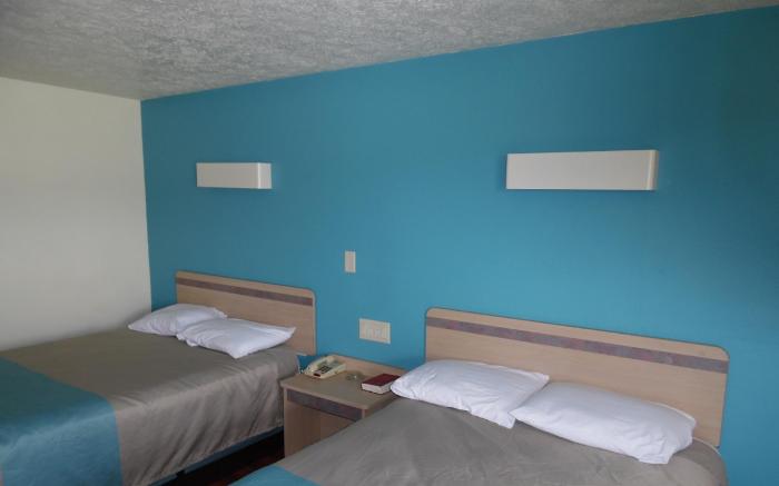 Motel 6 Columbus, MS