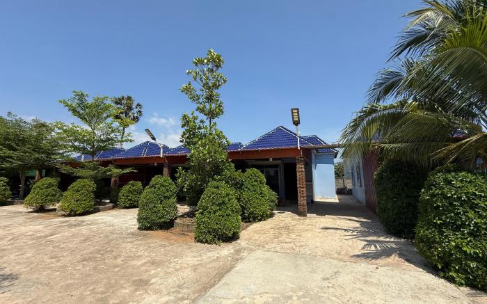 AHHA Bungalow Kampot