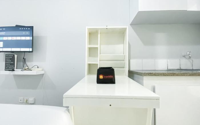 Stunning Studio at Green Bay Pluit Apt By Travelio