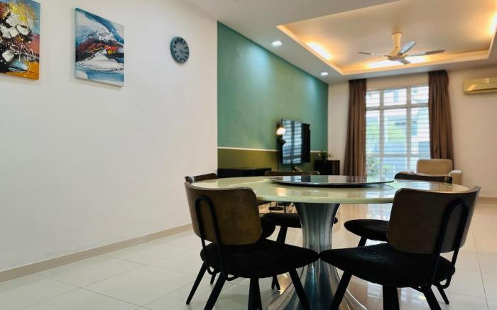 Shamrock Bay Haven 5BR Homestay@22pax@B.Ferringghi
