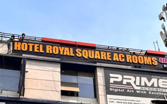 HOTEL ROYAL SQUARE 