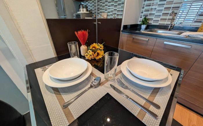 New Condo★★★ Premium Location 100m to Nana BTS ★★★