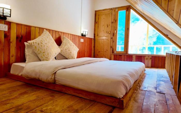 Woodland duplex cottage-2 jibhi