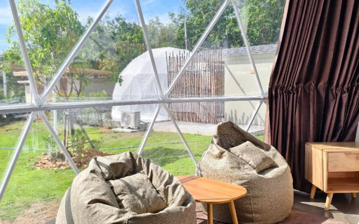 Trio Hillside Dome Resort