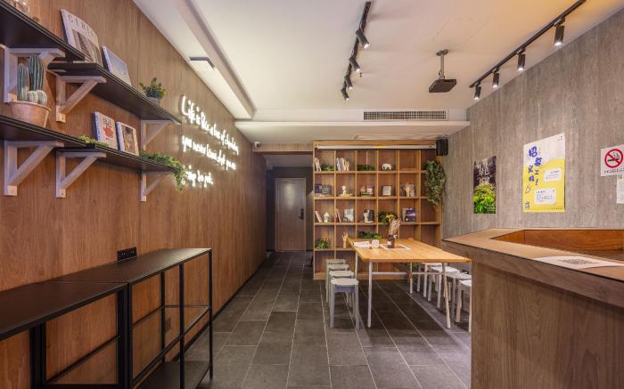 Iforest Hostel - The Bund Dashijie Metro Station