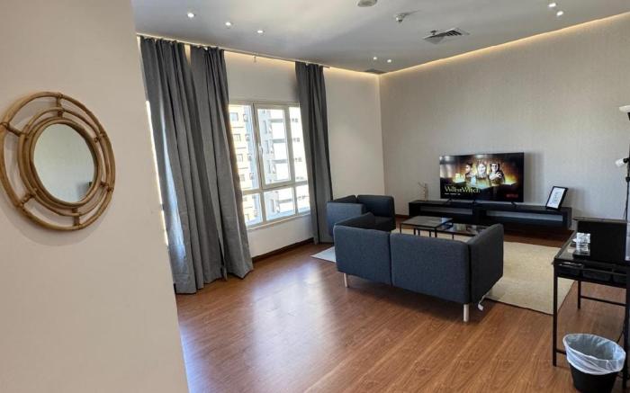 Cozy One-Bedroom Elegant Apartment in Salmiya 12