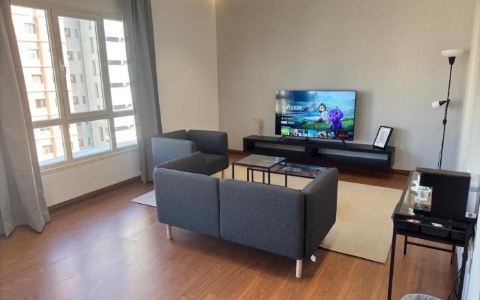 Cozy One-Bedroom Elegant Apartment in Salmiya 12