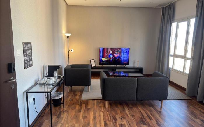 Cozy One-Bedroom Elegant Apartment in Salmiya 11