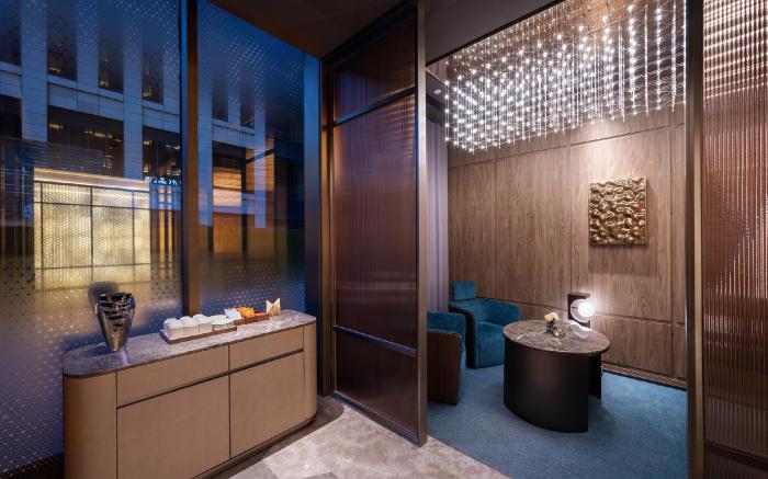 Crystal Orange Shenzhen Luohu Port International Trade Hotel