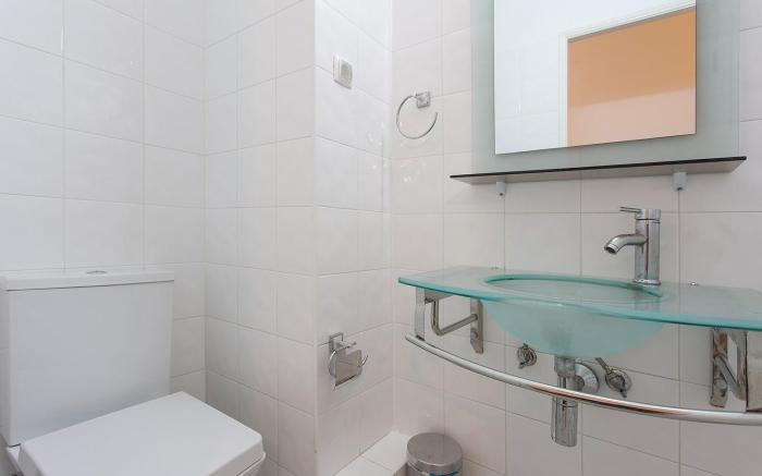 3 BEDROOM APARTMENT WITH TRRACE CENTRAL LISBON