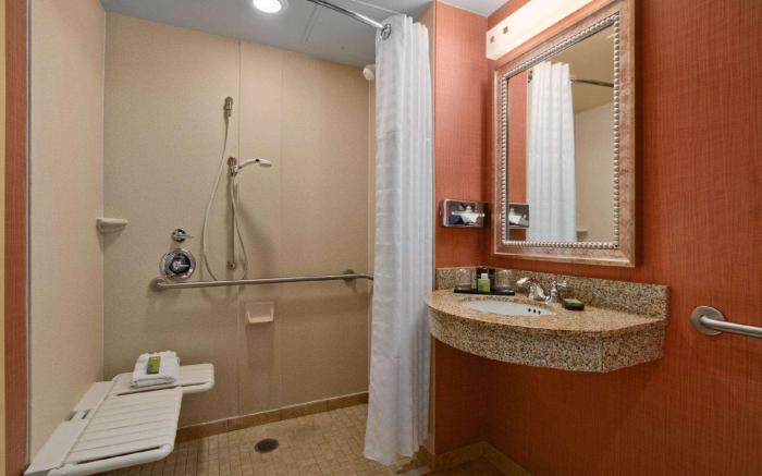 Embassy Suites by Hilton Hampton Conv. Center
