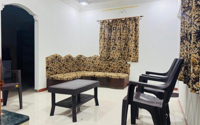 Entire 2BHK Siddhi Bungalow • Private Stay,Parking