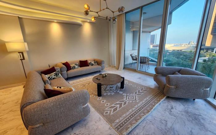Penthouse Paradise | Iconic Four Seasons View
