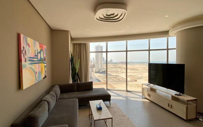 Seef Serenity: Sea & City Views