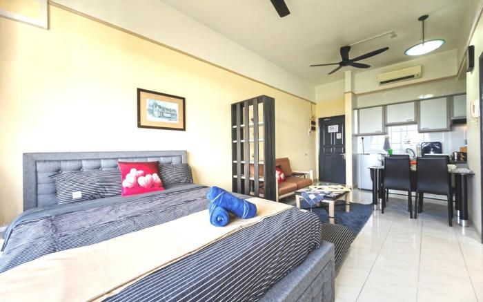 Beach Blessing Costa Mahkota 6pax SeaView TownArea