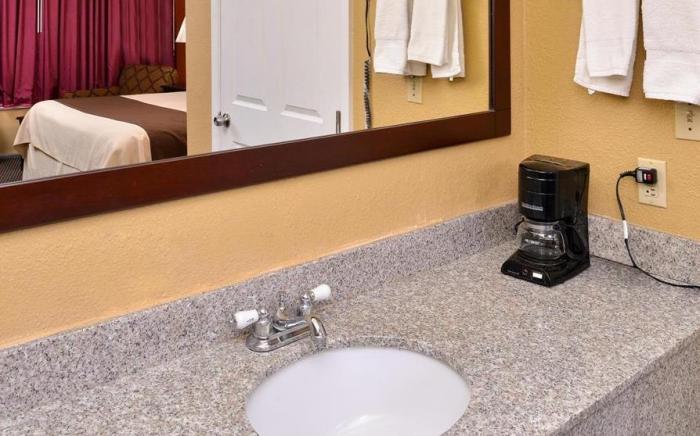 Americas Best Value Inn Schulenburg