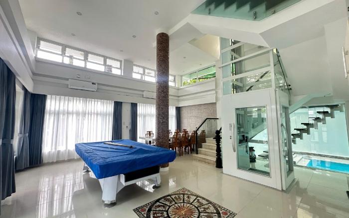 Khanh Villa Luxury 2 - Private 8 BRs 9 WCs Pool 