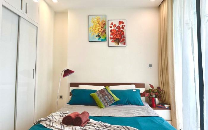 Gần Marriott Hotel, Grand Plaza