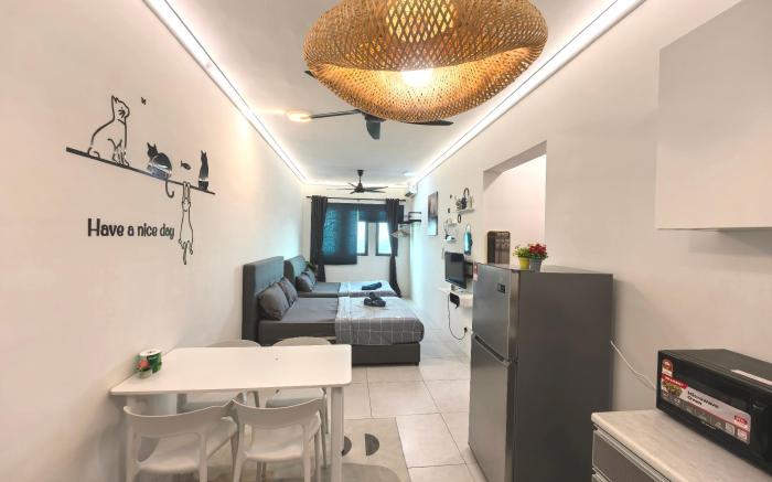 Summer Cozy Studio Room