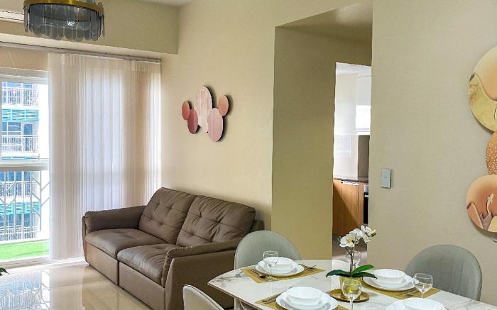 2BR Luxury Suite w Infinity Pool near Okada