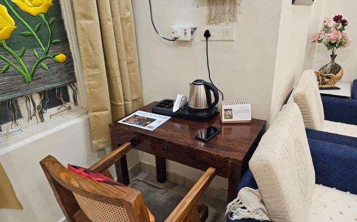 GangaGhat 2 BHK Apart Near Kashi Vishwanath Temple