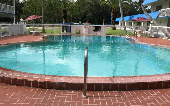 Motel 6 Daytona Beach, FL - Speedway