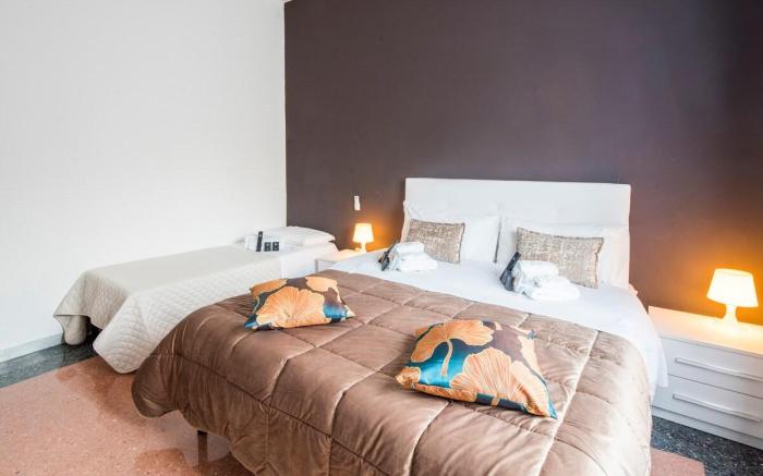 Triple with Private External Bathroom San Paolo