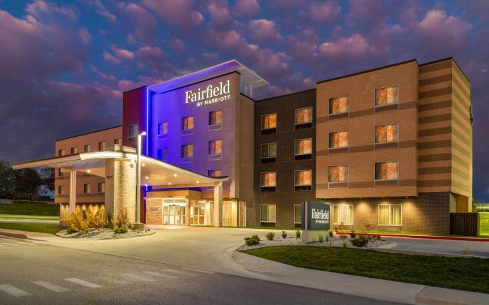 Fairfield by Marriott Inn & Suites Kansas City at The Legends