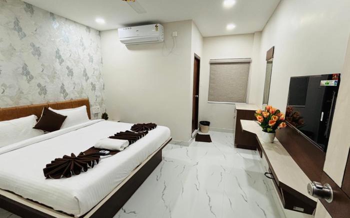 HOTEL MITHRA GRAND AIRPORTZONE