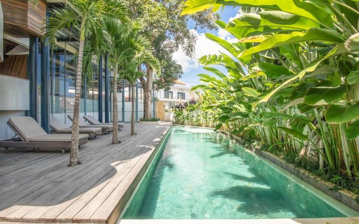 Beach Alcove Studio 2