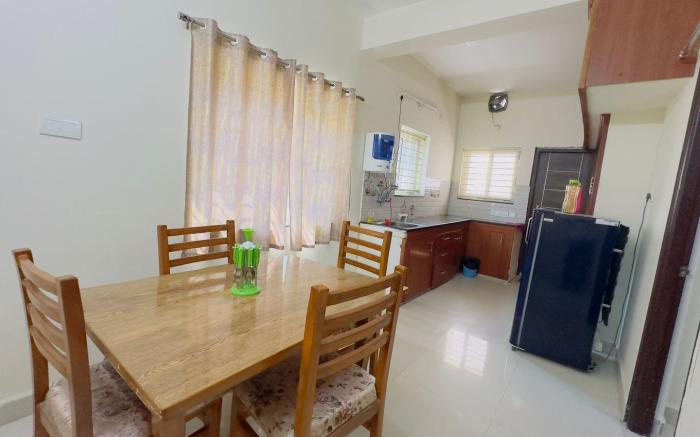 102 Fully Furnished 2BHK In Hafeezpet