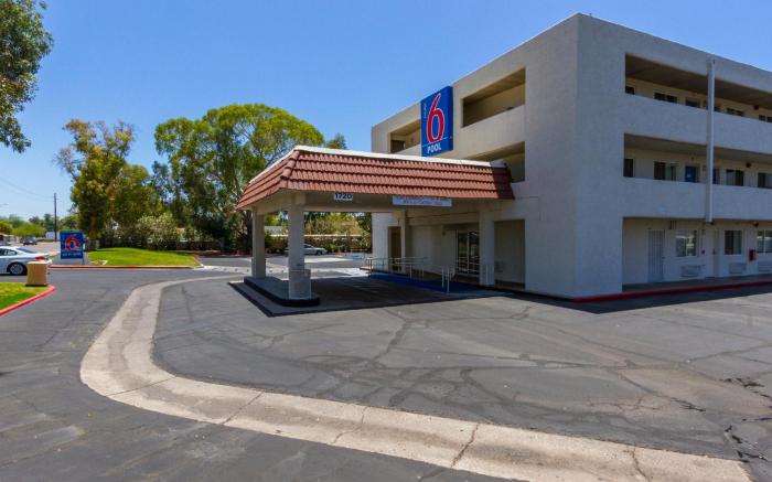 Motel 6 Tempe, AZ – 10461 Airport – Priest Dr
