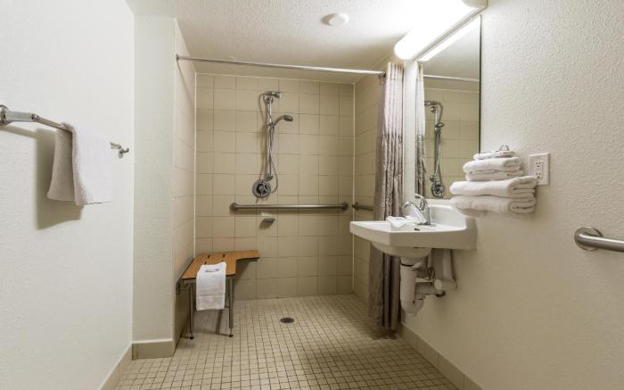 Motel 6 Tempe, AZ – 10461 Airport – Priest Dr