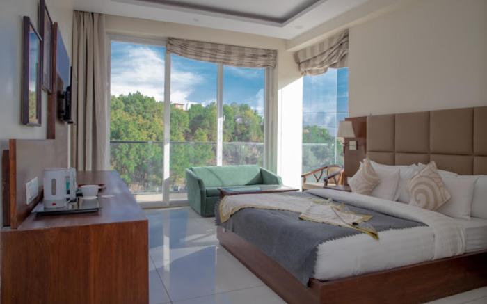 Goroomgo Manuni Inn Dharamshala