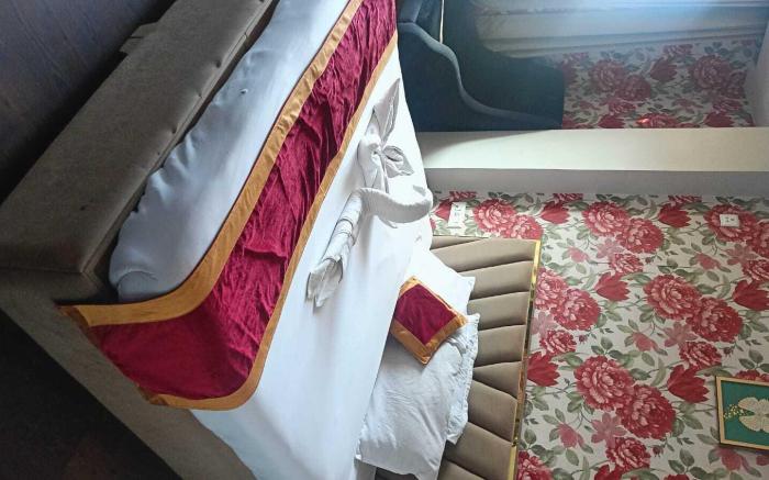 Hotel rashik
