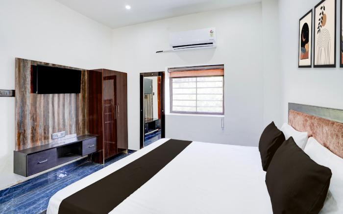 Hotel O R.N. Palace