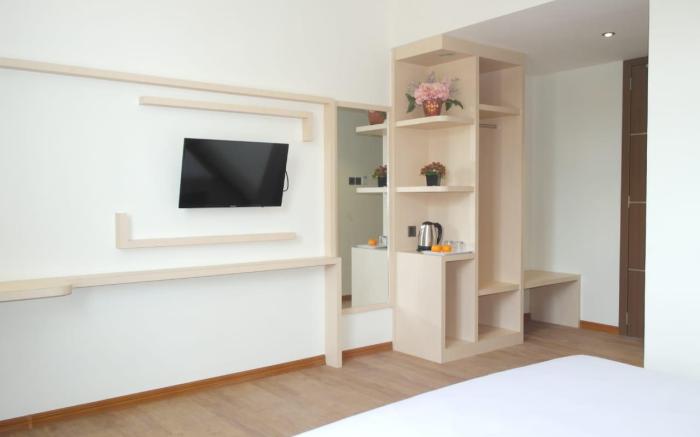 Blitz Hotel Batam Centre